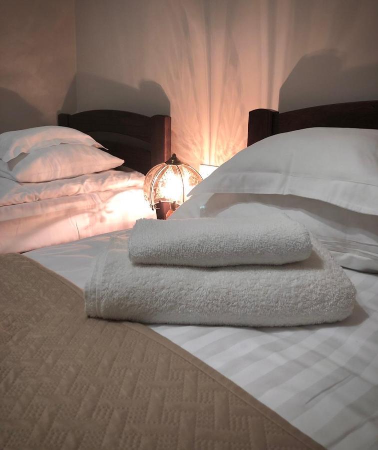 Atlant Hotel Uzhhorod Εξωτερικό φωτογραφία