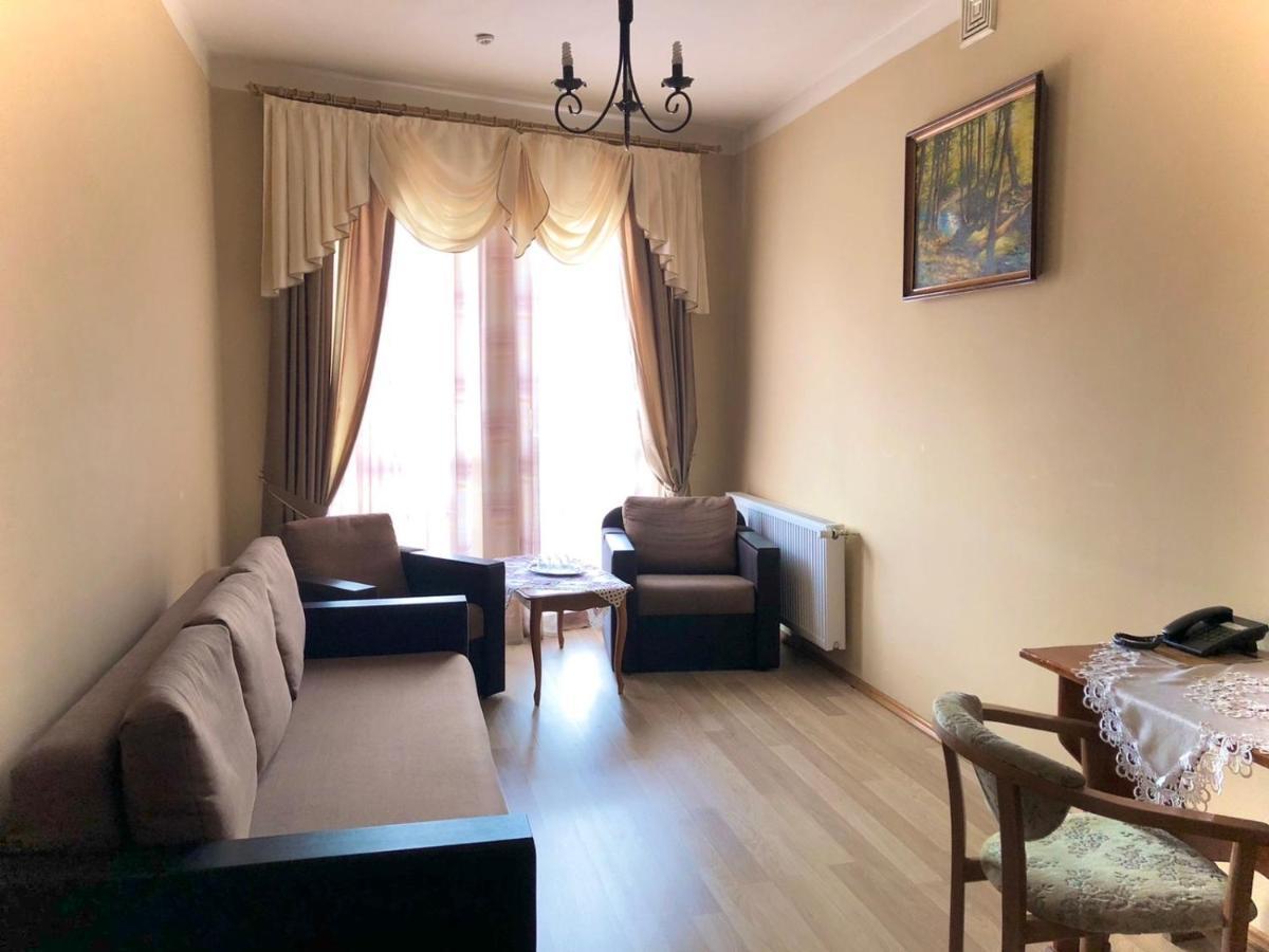 Atlant Hotel Uzhhorod Εξωτερικό φωτογραφία