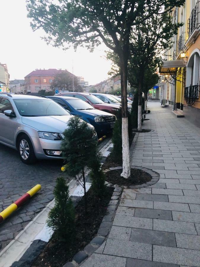 Atlant Hotel Uzhhorod Εξωτερικό φωτογραφία