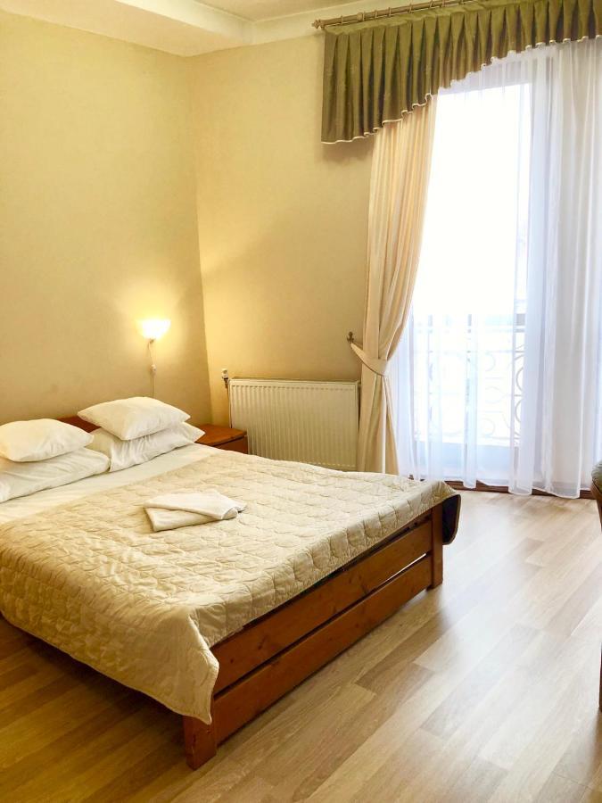 Atlant Hotel Uzhhorod Εξωτερικό φωτογραφία